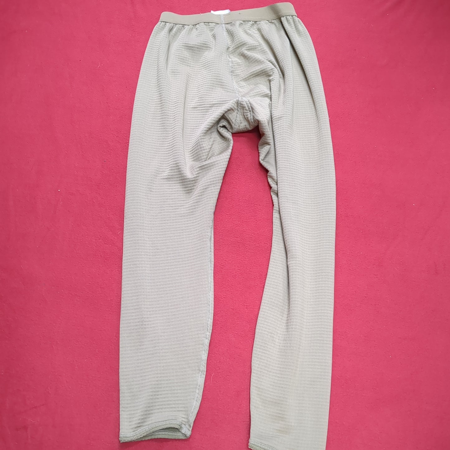 US Army Medium Regular Coyote Waffle Gen III Level 2 Bottoms Excellent Condition (waf2- fa02-JAN68)
