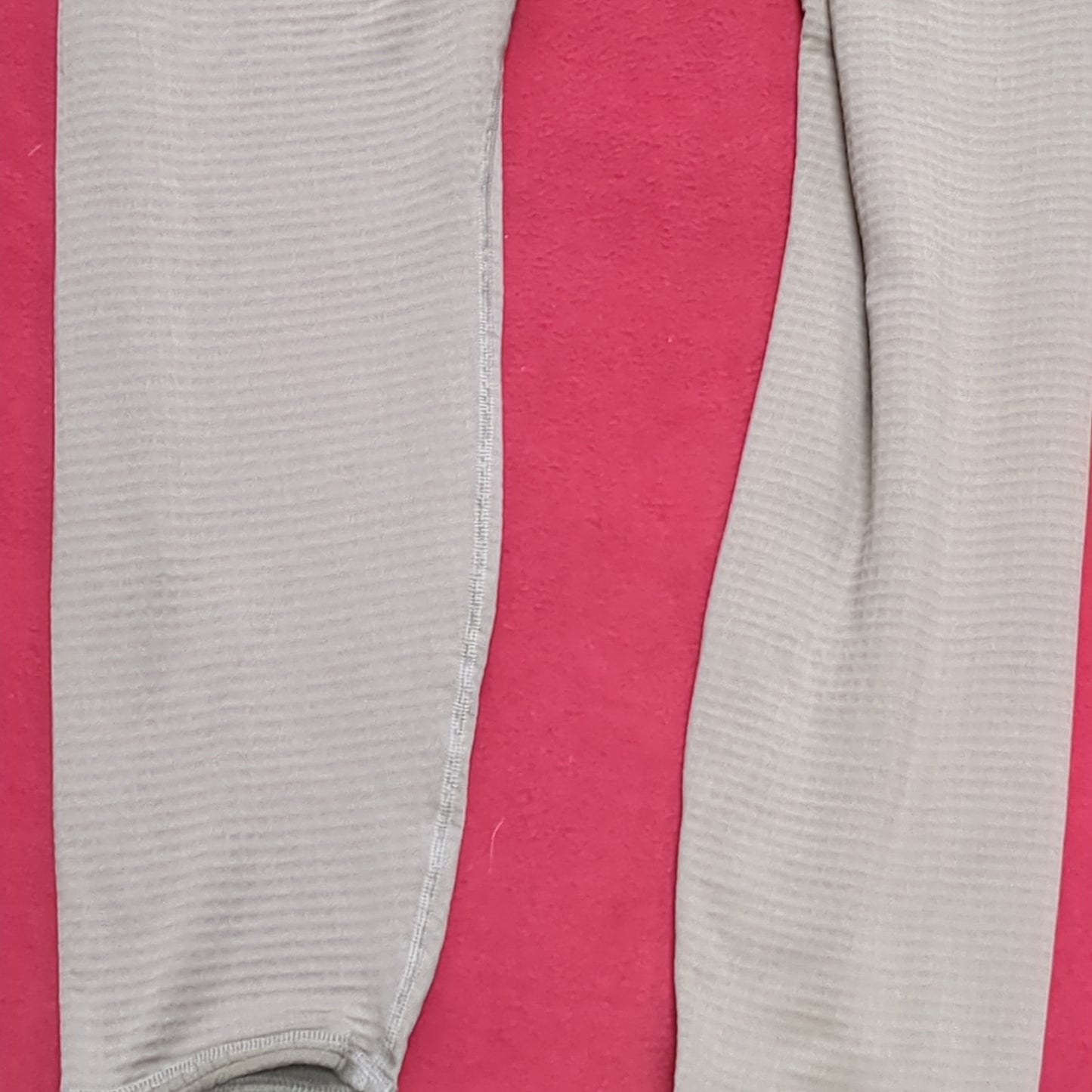 US Army Medium Regular Coyote Waffle Gen III Level 2 Bottoms Excellent Condition (waf2- fa02-JAN68)
