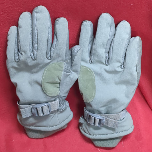 NOS Men's Women's Intermediate Cold/Wet Gloves Medium (cb02-JAN129)