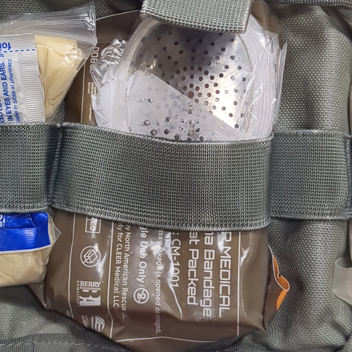 US Army Improved First Aid Kit (IFAK) ACU Pattern (ac07-JAN164)