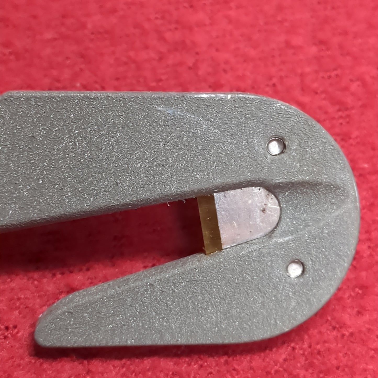 Ontario Knife Company Ontario 1433 Model 4 Strap Cutter FG    (06cc- ca9-JAN165)