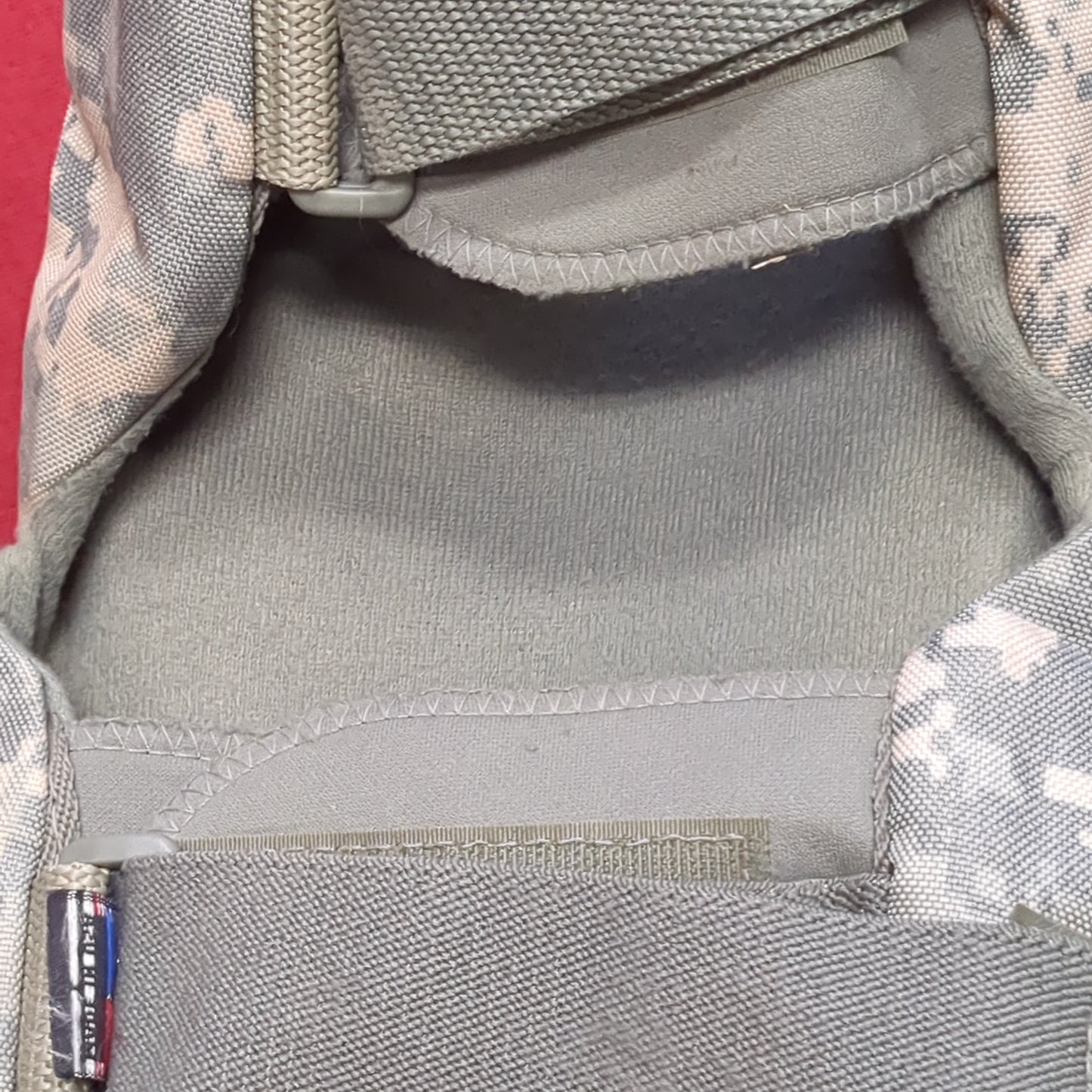 ALTA Large US Military Issue ACU UCP Knee Pads Used (da12-JAN182)