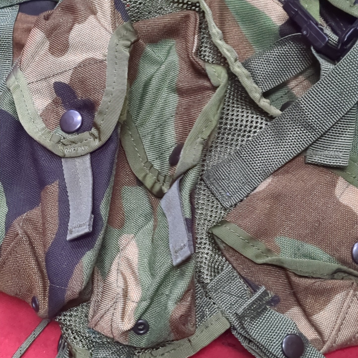 US Army Military Woodland Camouflage Enhanced Tactical Fighting Load Carrier FLC W/ Pouches Good Condition (eb10-FEB11)