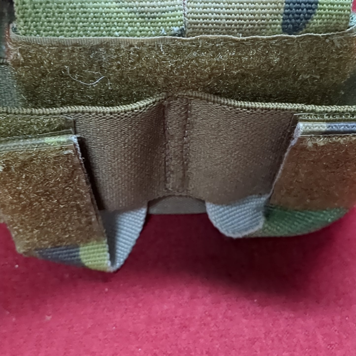 HIGH GROUND ADJUSTABLE 40 MM POUCH, DOUBLE GOOD CONDITION (34cr-ca02-FEB27)