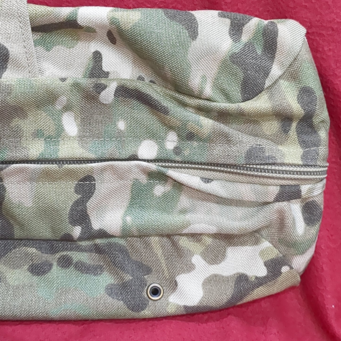 Tactical Tailor Horizontal Hydration Carrier Pack W/Malice Clips 100oz Used (34cr- ca2-FEB97)