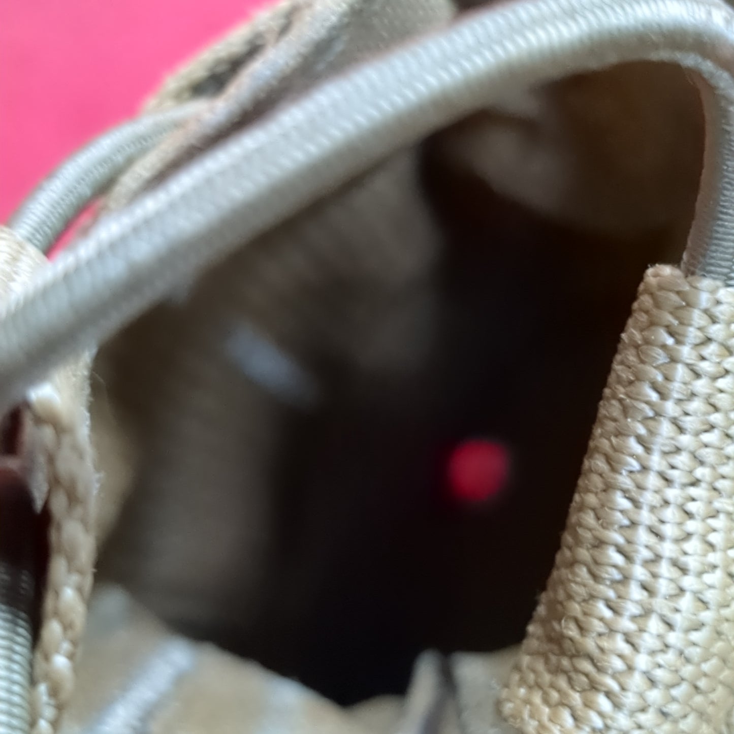 Single Molle Magazine M4 Coyote Pouch Used (34cr- ca2-FEB116)