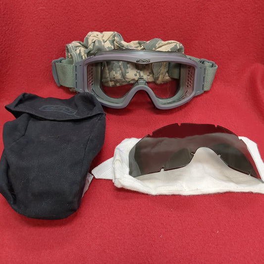 US Army ESS Sand Wind Goggles Tanker Profile NVG Foliage Green Case Clear Dark Frame Excellent Condition (cl2- (ab16-FEB156)