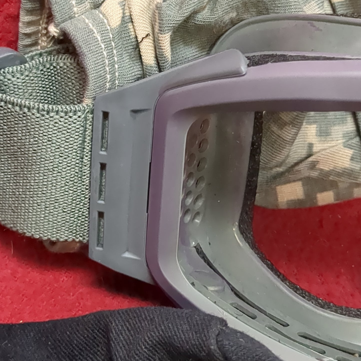 US Army ESS Sand Wind Goggles Tanker Profile NVG Foliage Green Case Clear Dark Frame Excellent Condition (cl2- (ab16-FEB156)