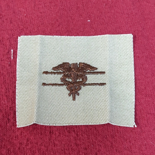 NOS US Army EFMB Expert Field Medical Badge Sew on Patch Desert DCU Camouflage (WSA05-YB)