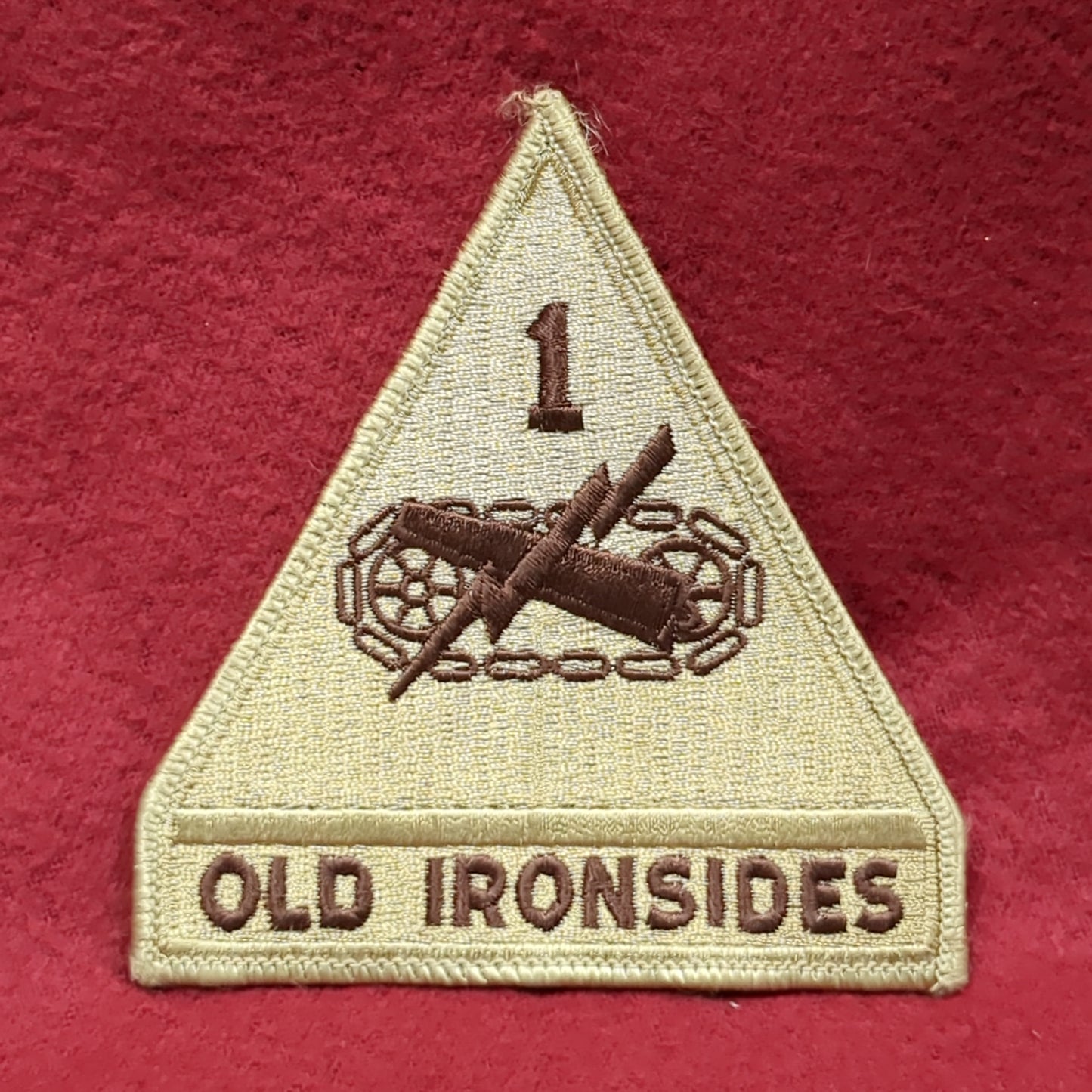NOS US Army 1st Armored Division Patch Sew on Patch Desert DCU Camouflage (WSA07-CD)