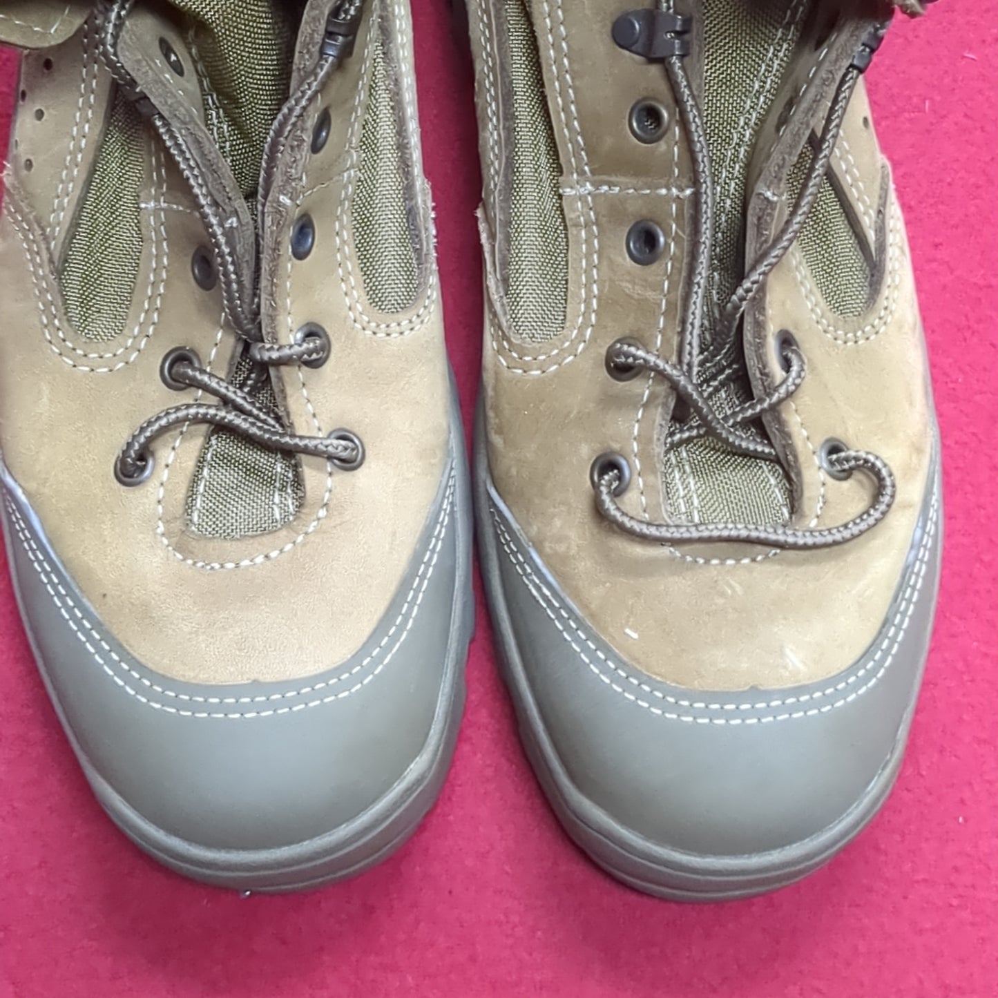 US Army Bates 9 R E03612C Deployment Mountain Combat Boots Excellent Condition (cb01-MAR42)