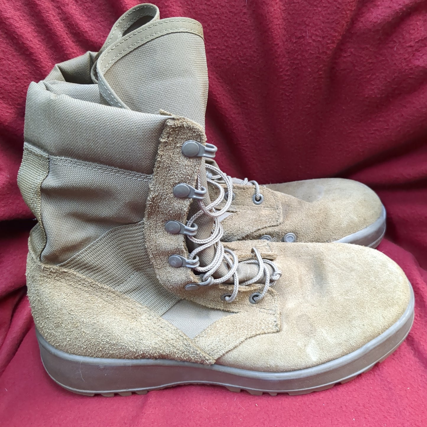 US Army 7.5 W Wide Hot Weather Combat Boots Coyote 1004 Used (BA09-ALP47)