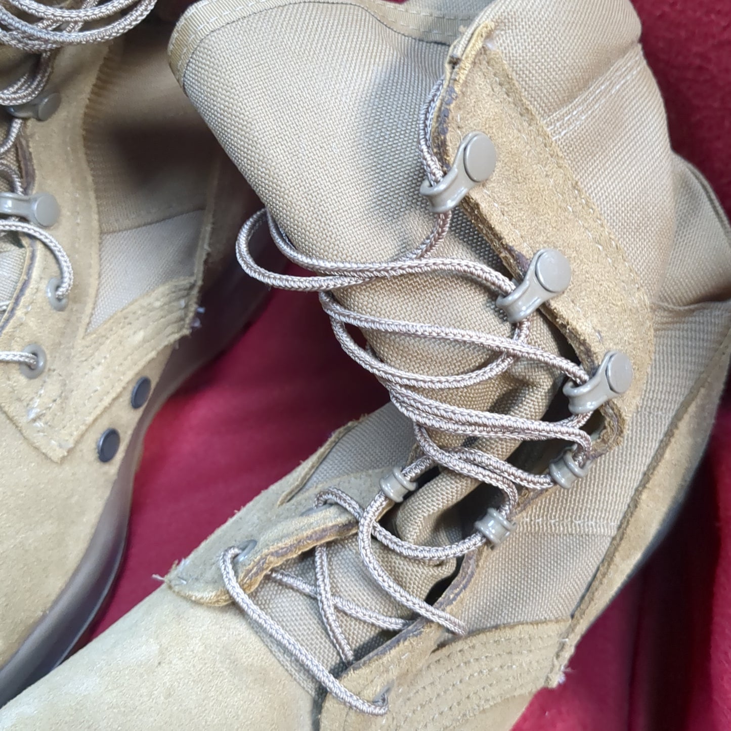 BELLEVILLE Desert Coyote Combat Boots 9.5 AHWC 18-D-1001 Used (BA09-ALP48)