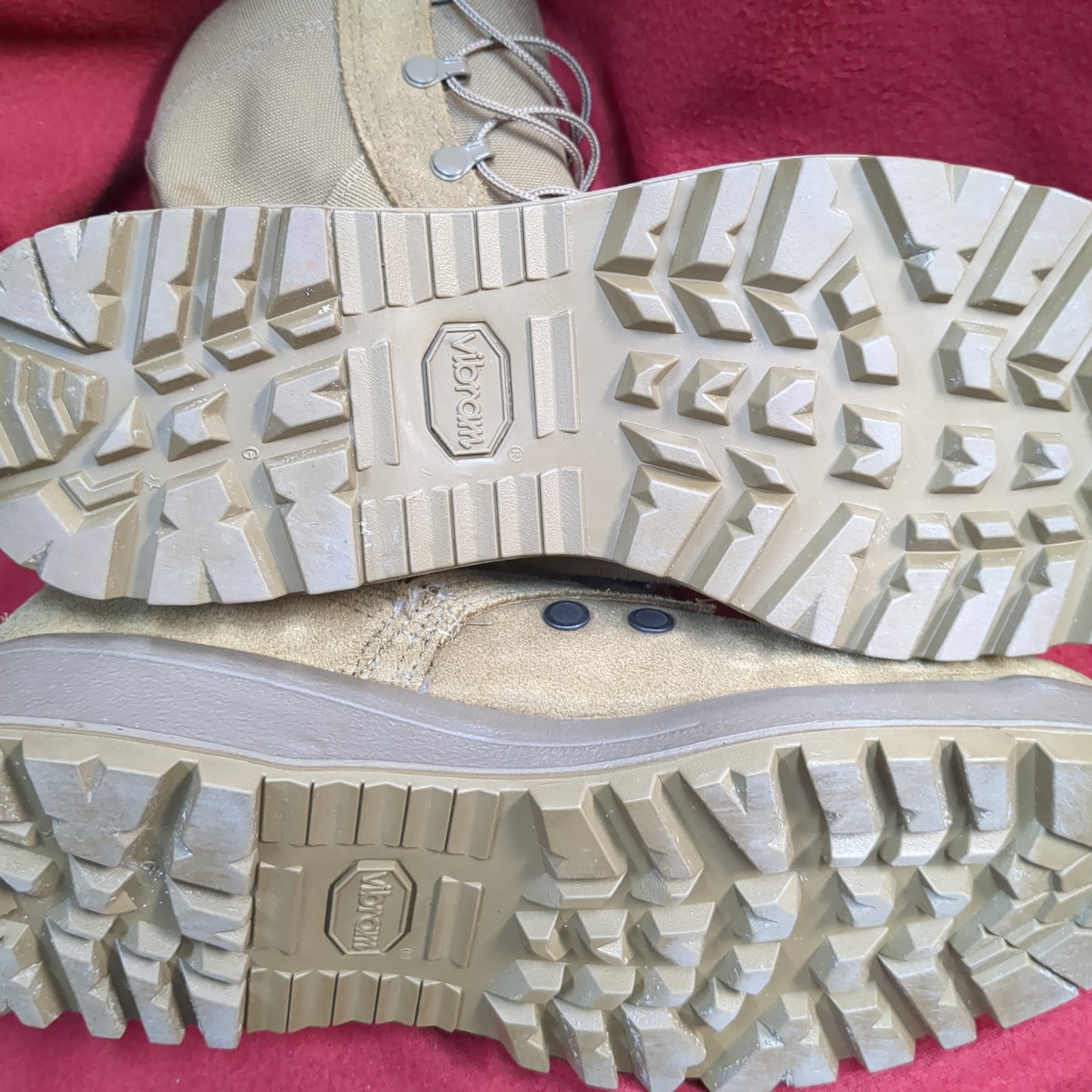 BELLEVILLE Desert Coyote Combat Boots 9.5 AHWC 18-D-1001 Used (BA09-ALP48)