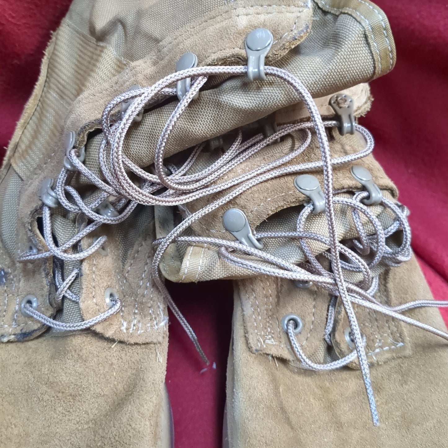 BELLEVILLE Desert Coyote Combat Boots 9.5 R AHWC 18-D-1001 Used (FA20-ALP51)