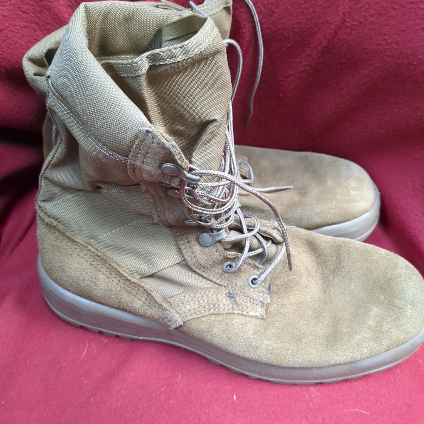 BELLEVILLE Desert Coyote Combat Boots 9.5 R AHWC 18-D-1001 Used (FA20-ALP51)