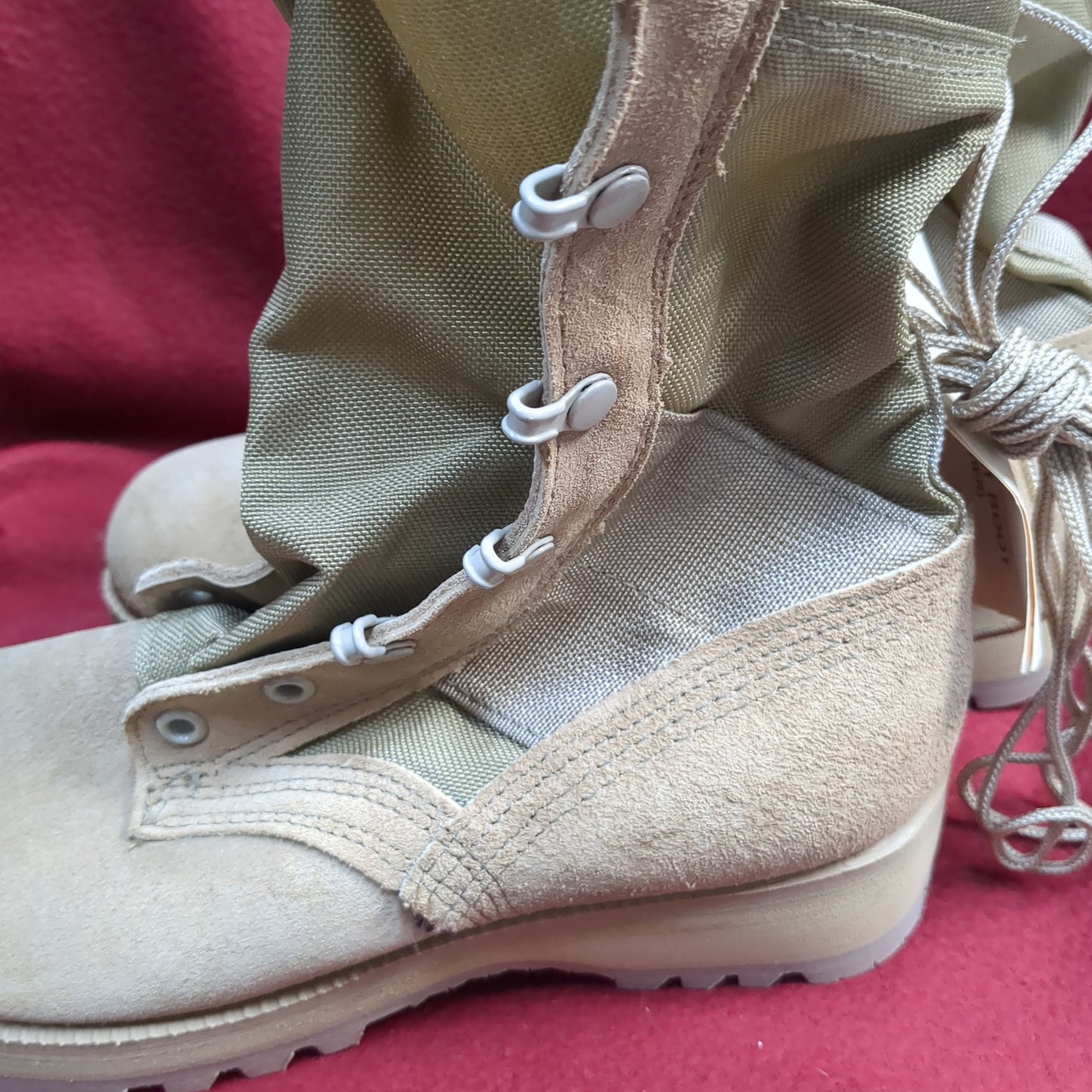 NWT US Army 5 W Hot Weather Combat Boots Coyote 1004 Used (FA20-YAM07)