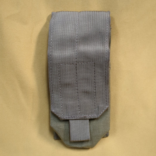UNUSED Eagle Industries Khaki Molle Smoke Grenade Pouch (34cr- ca2-yam31)