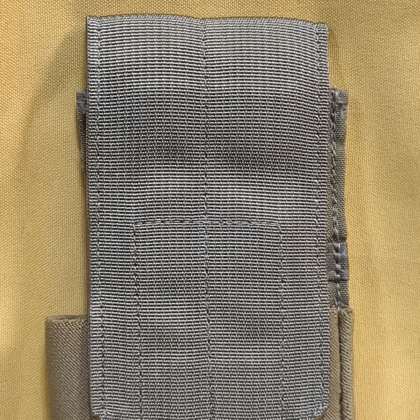 UNUSED Eagle Industries Khaki Molle Single Magazine Pouch (ca07-yam33)