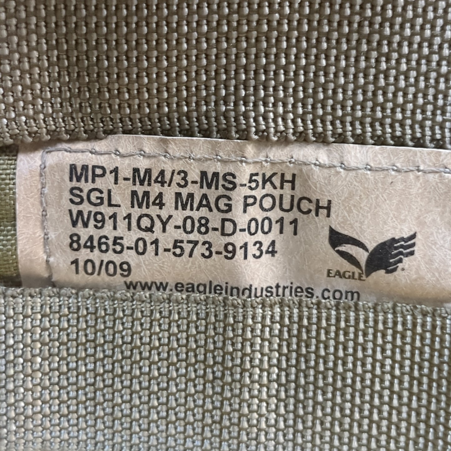 UNUSED Eagle Industries Khaki Molle Single Magazine Pouch (ca07-yam33)