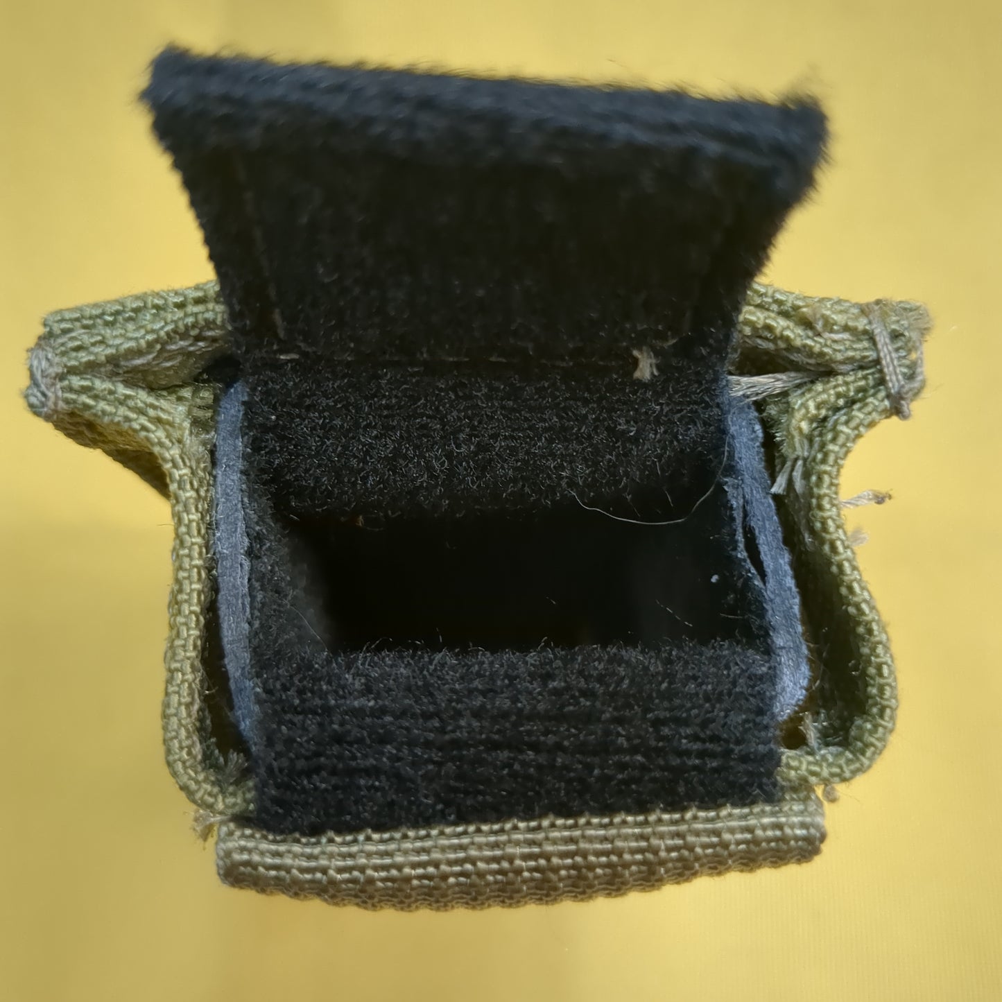 Eagle Industries Khaki Molle Single Magazine Pistol Pouch KYDEX (34cr- ca2-yam29)
