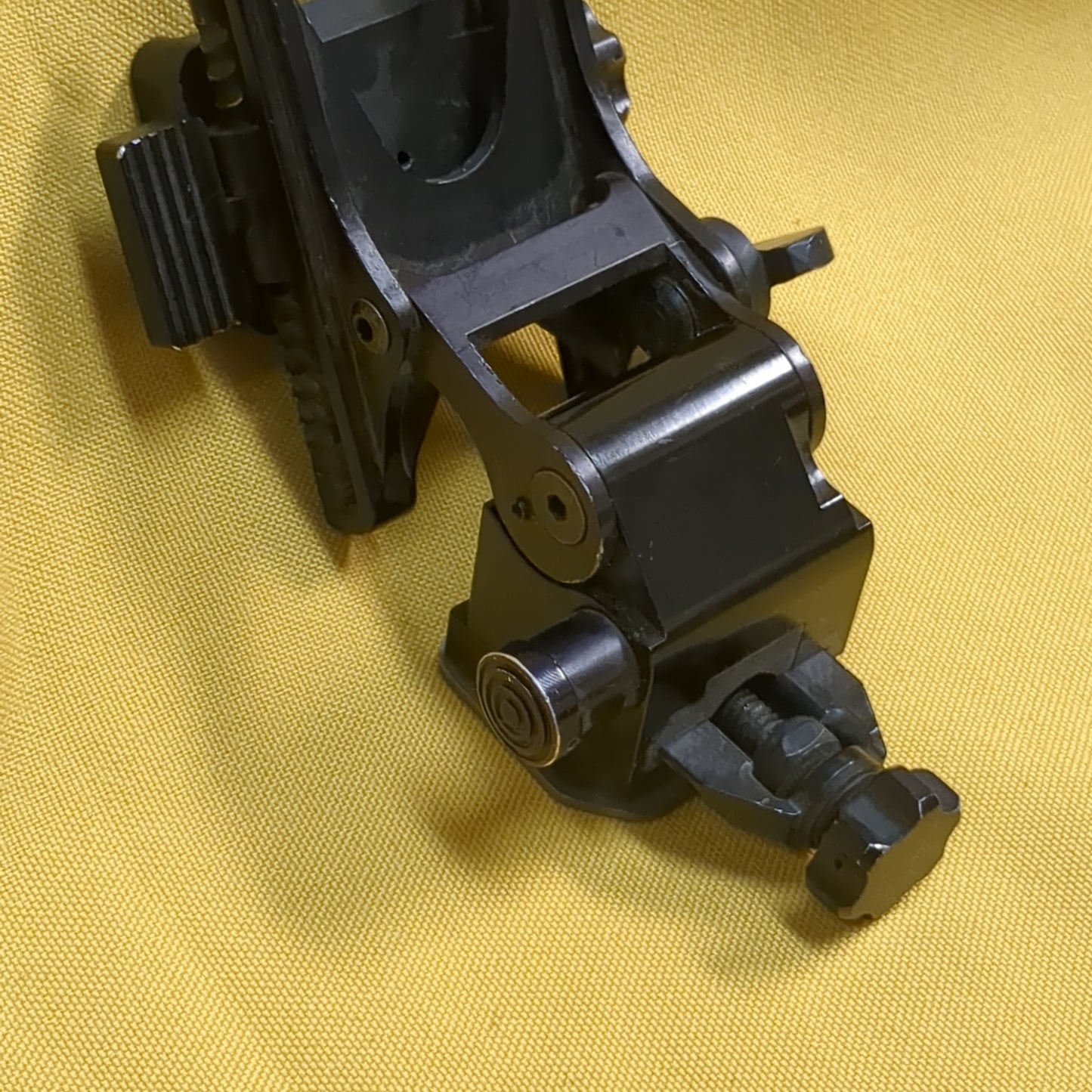Norotos TATM Helmet NVG Mount for PVS-15/18/21 SOF (bar ac04-yam12)