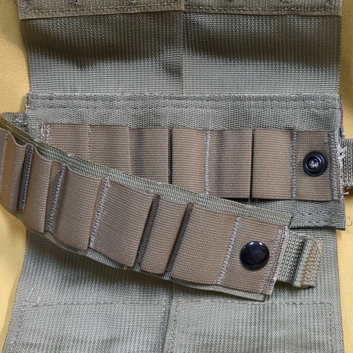 UNUSED Eagle Industries Khaki Molle Breacher Assault Pouch (ca07-yam54)
