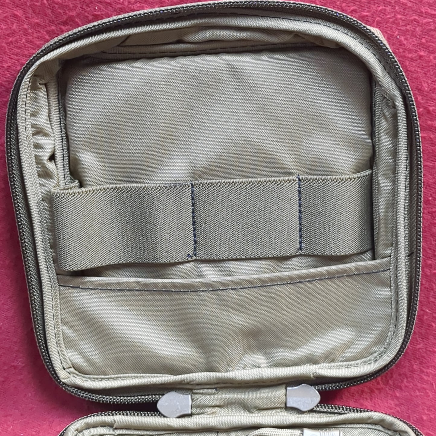 usmc coyote padded case pouch Excellent condition (34cr- ca2-yam128)