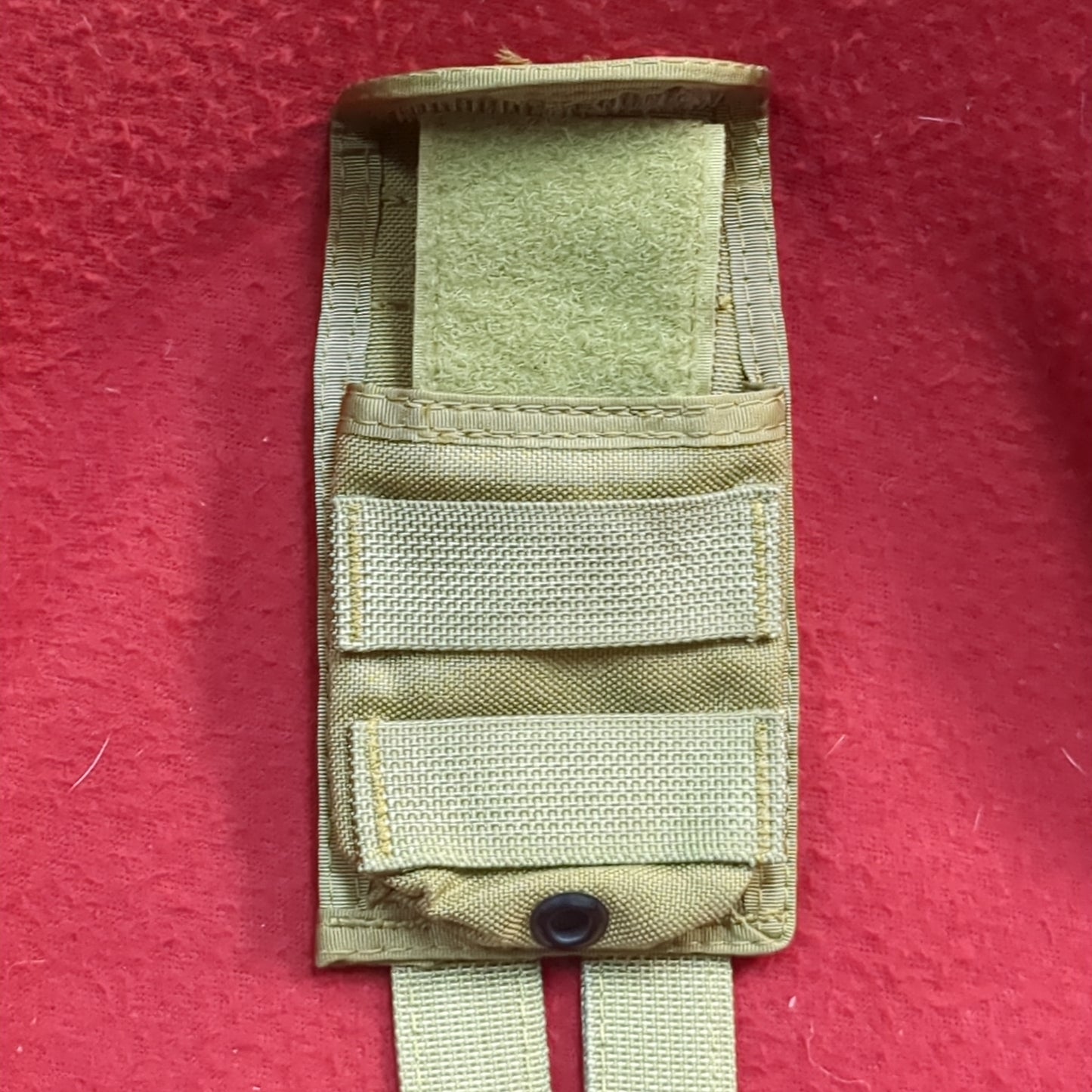 Small coyote molle pouch Used (ca07-yam149)