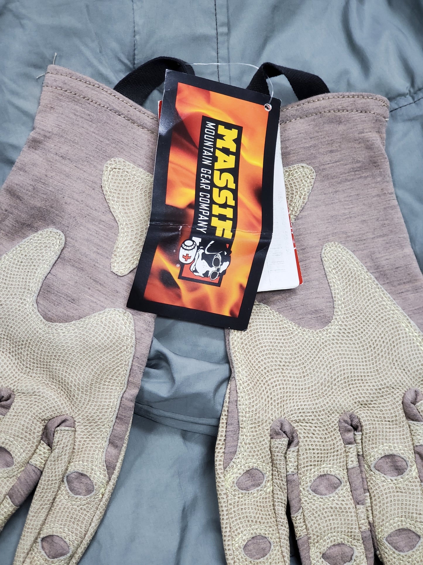 NOS Outdoor Research Overlord Short Gloves, X-Large Tan (da02-25jan19)
