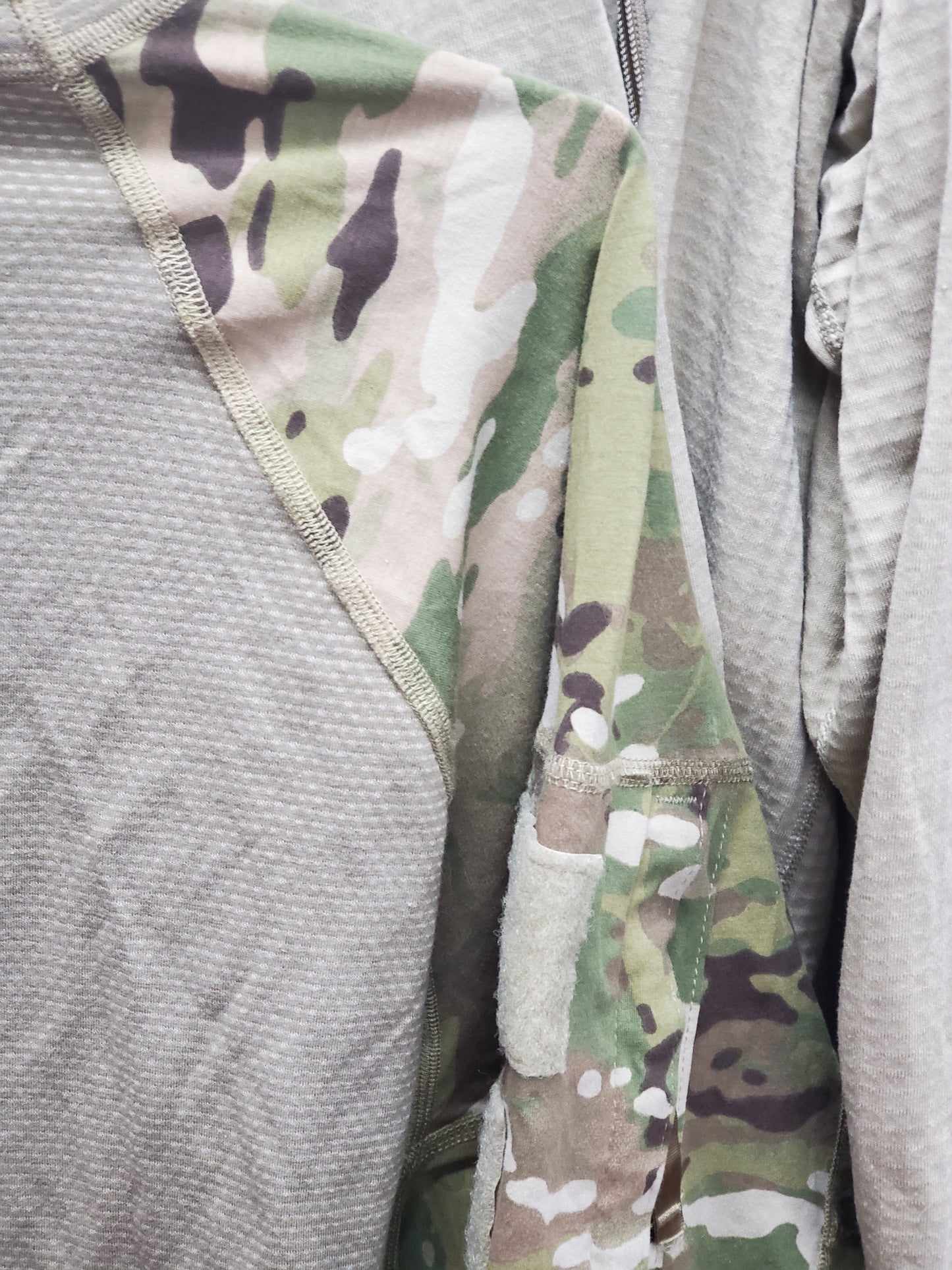 NOS US Army X-Large Turtleneck Type 1 Combat OCP Multicam FRAC Top Shirt (ca11-25jan11)