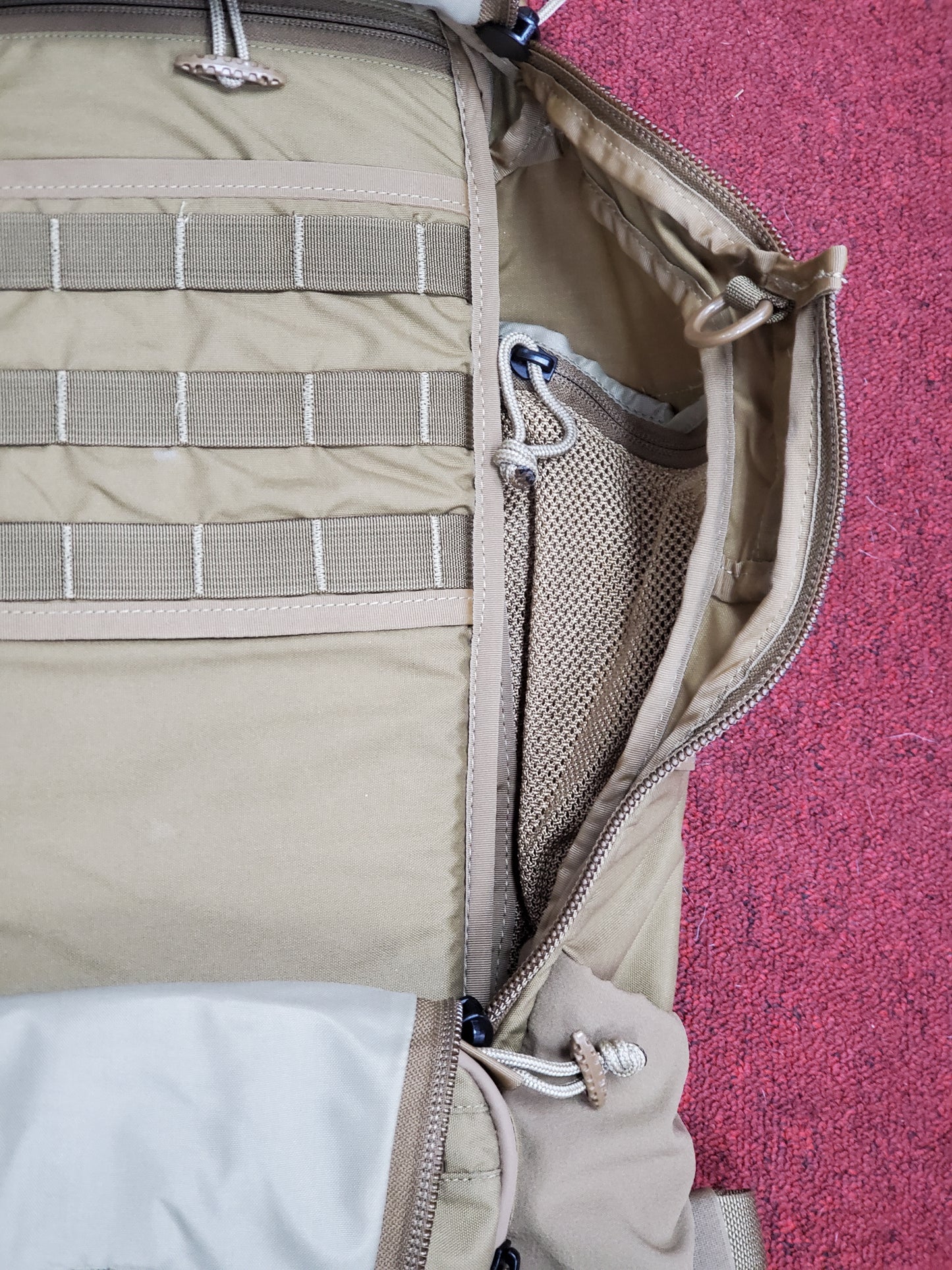 NEW - Mystery Ranch Gunfighter 24 Coyote Low-Profile Backpack (25feb17-gtt)