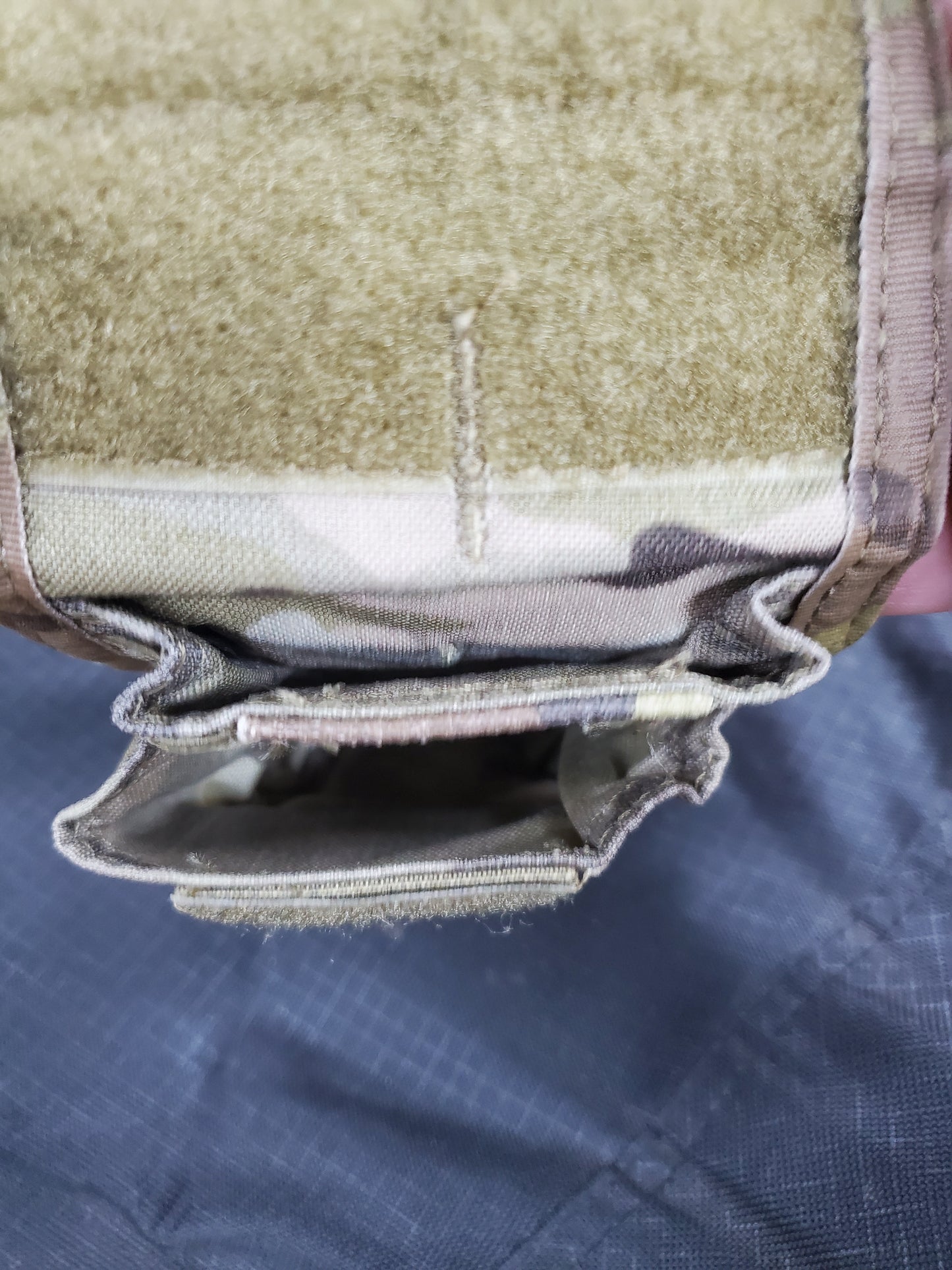 Blackhawk STRIKE M4 Staggered Magazine Pouch Molle OCP Multicam (ca13-25feb44)
