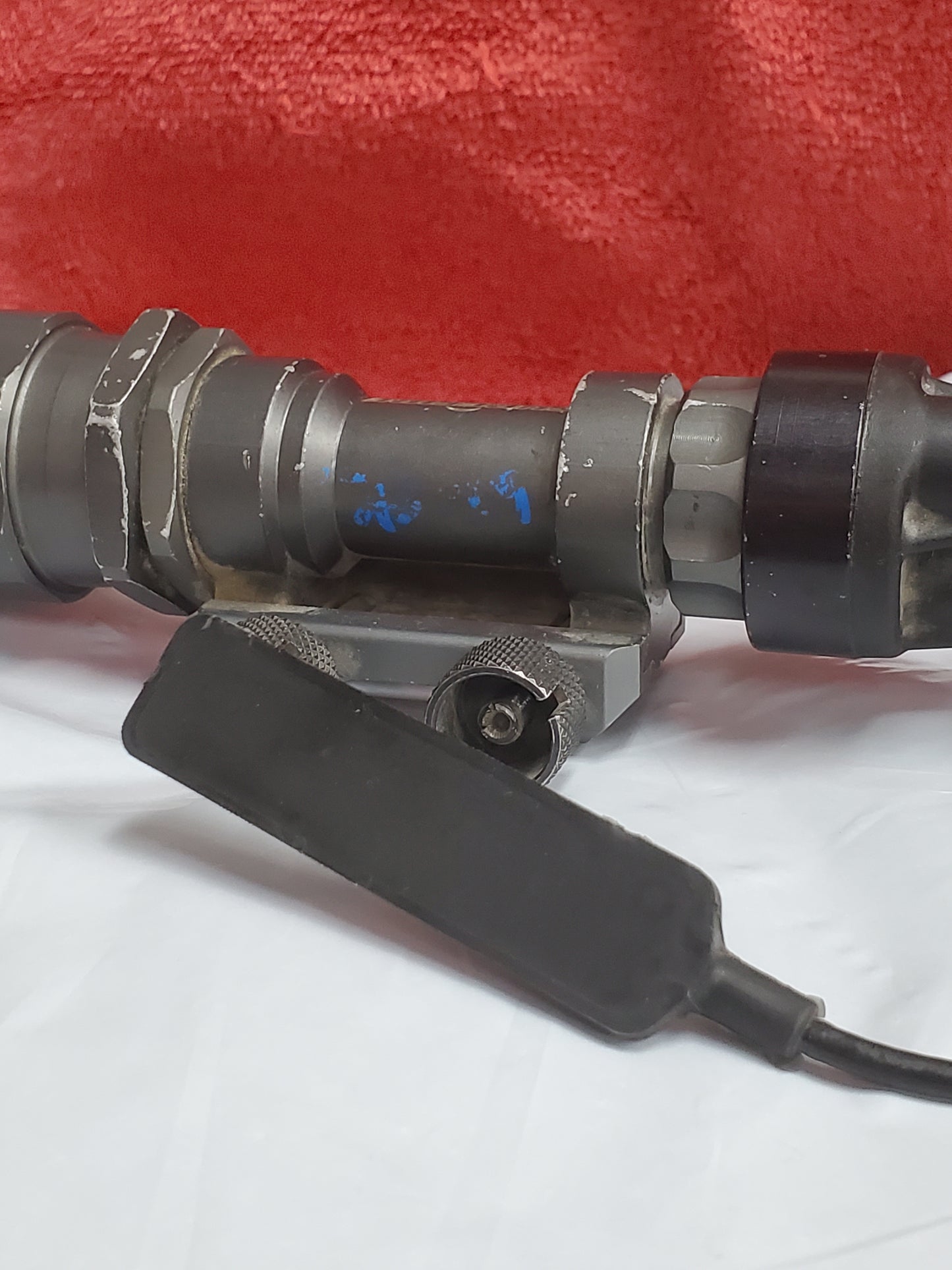 SureFire Scout Flashlight w/ Rail Mount & Pressure Switch (25feb48)