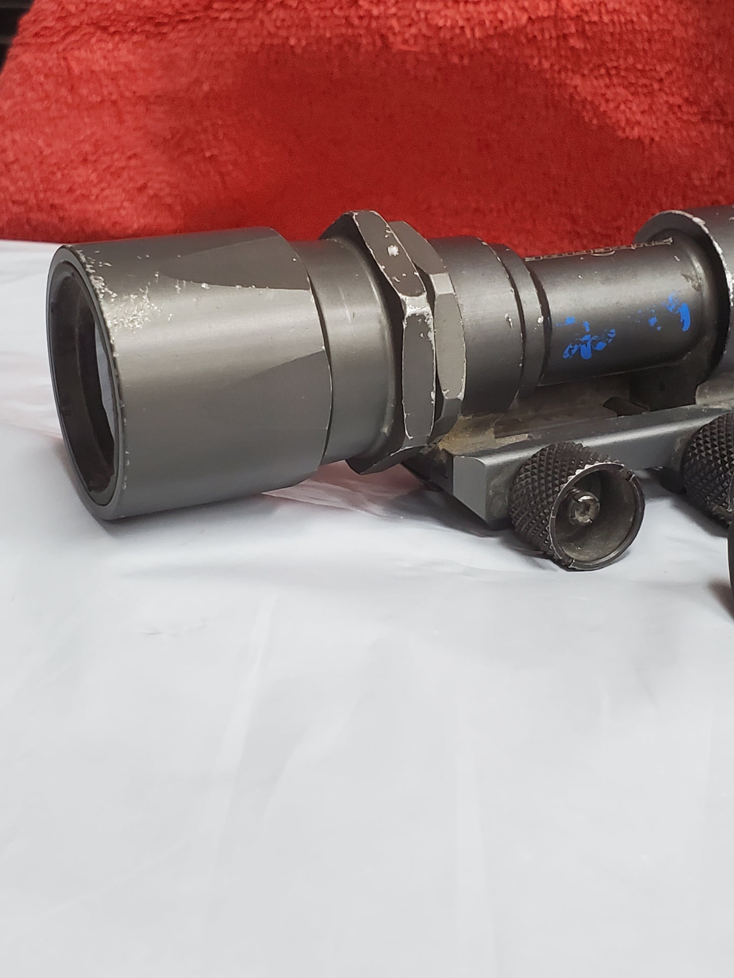 SureFire Scout Flashlight w/ Rail Mount & Pressure Switch (25feb48)