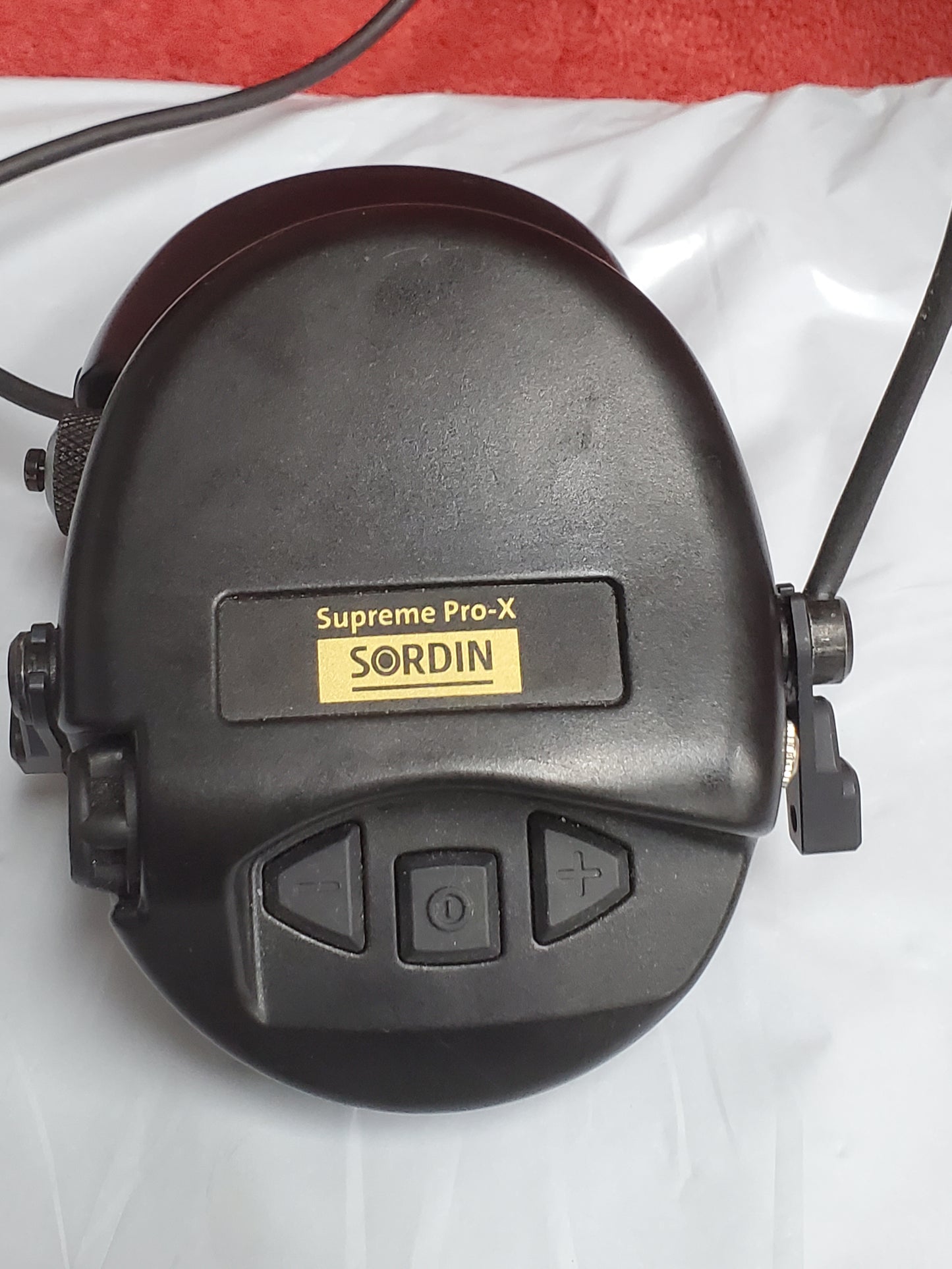 MSA SORDIN Supreme Pro-X Single Communication Headset EAR CUPS ONLY (FC02-25FEB49)