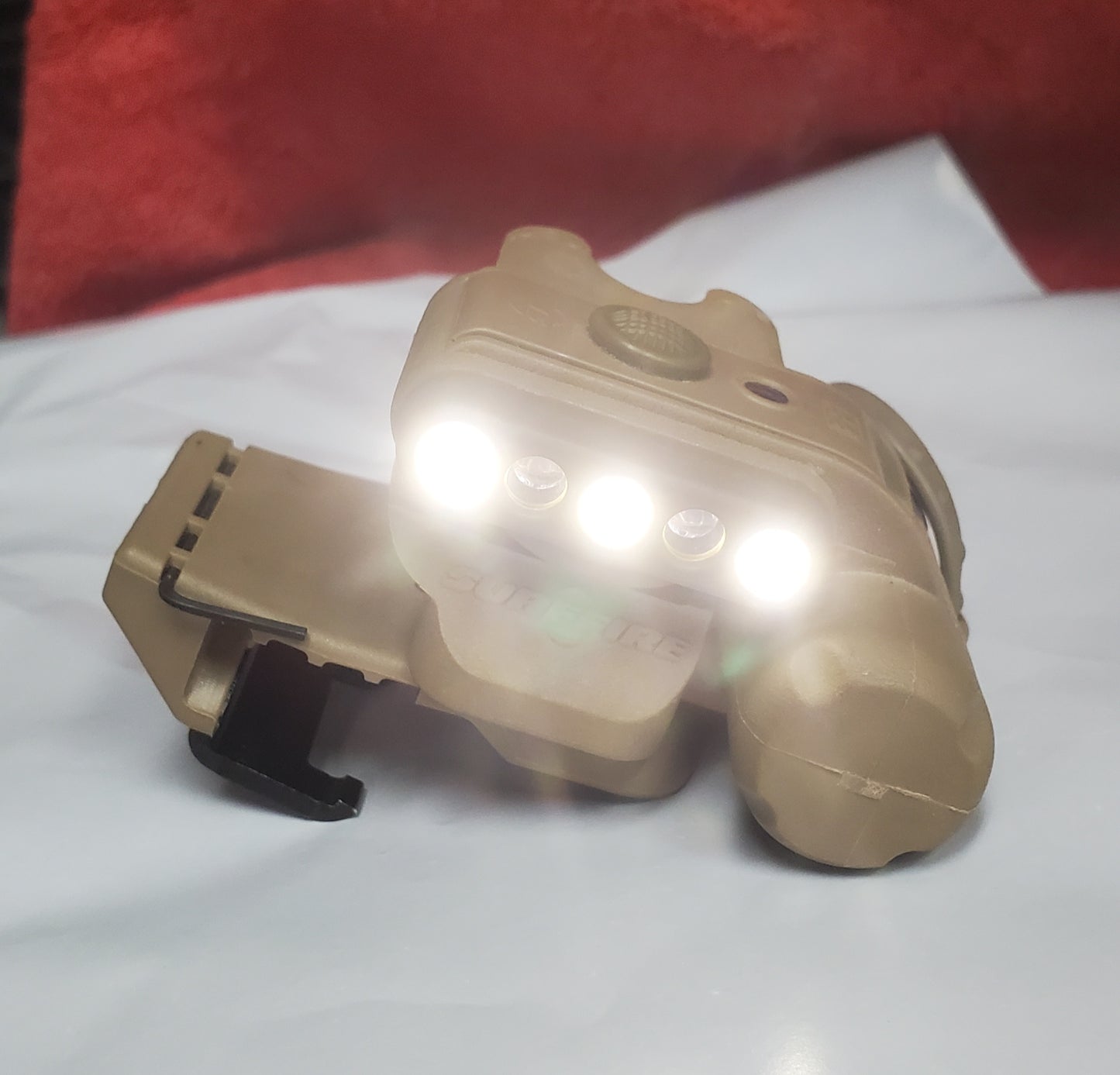 SureFire HL1 Helmet Light Red/White w Mount Like New (25feb50)