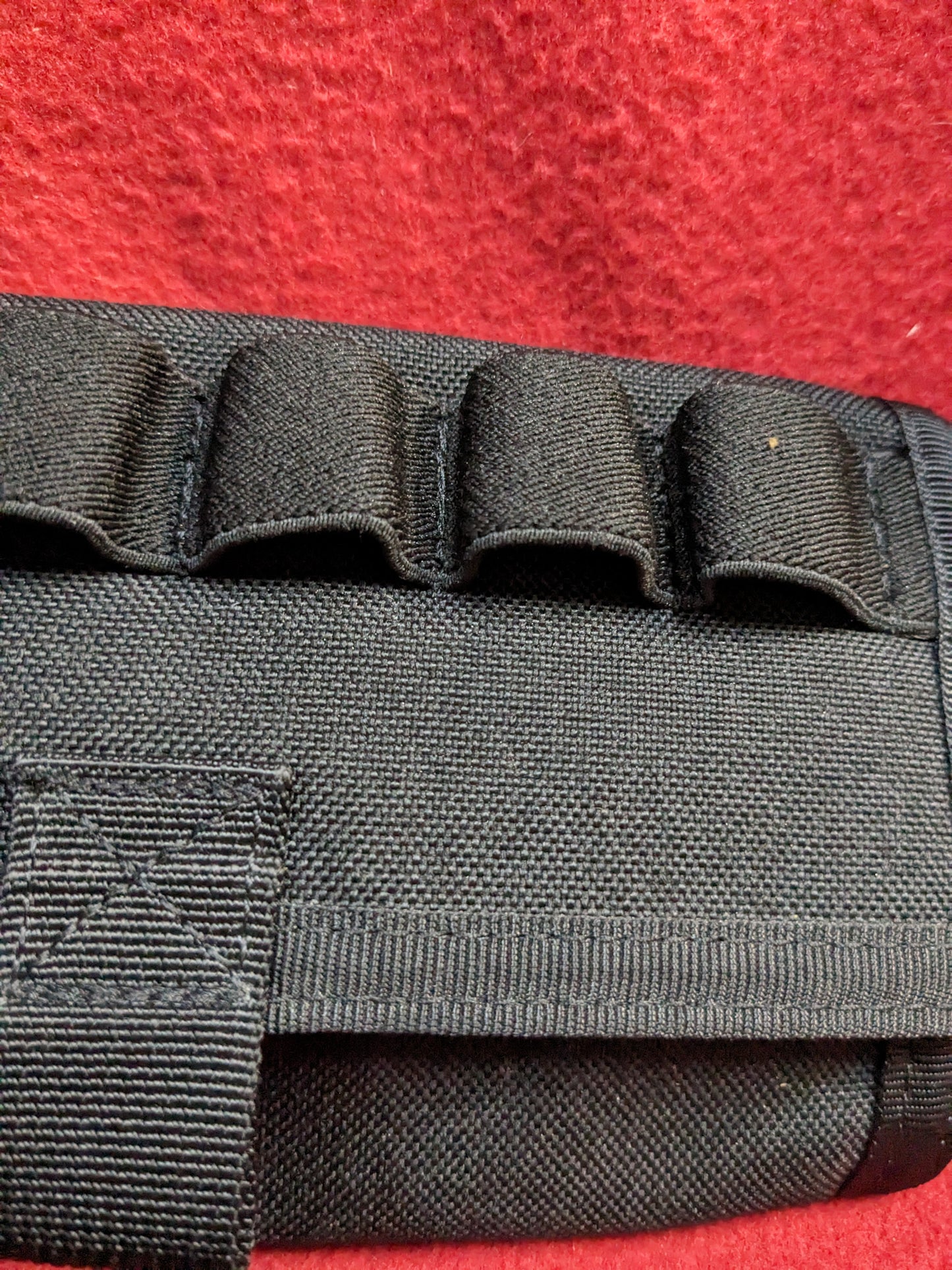 Blackhawk round cartridge pouch excellent condition (31cr- ca6-enu75)