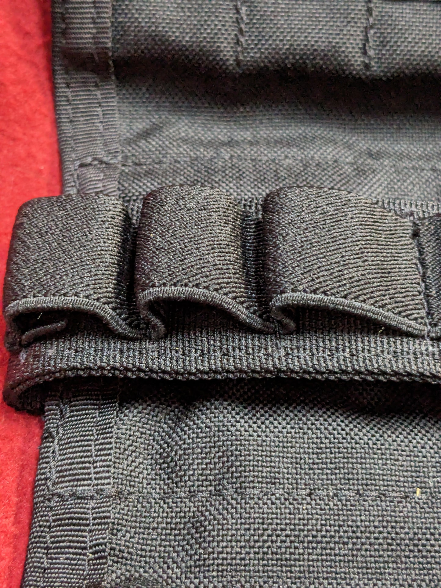 Blackhawk round cartridge pouch excellent condition (31cr- ca6-enu75)