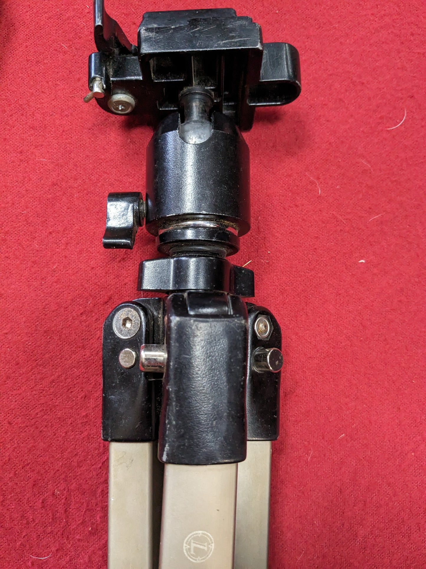 Compact aluminum tripod ball head quick release plate w/ bushnell tactical tripod kit bag (BB02-enu115)