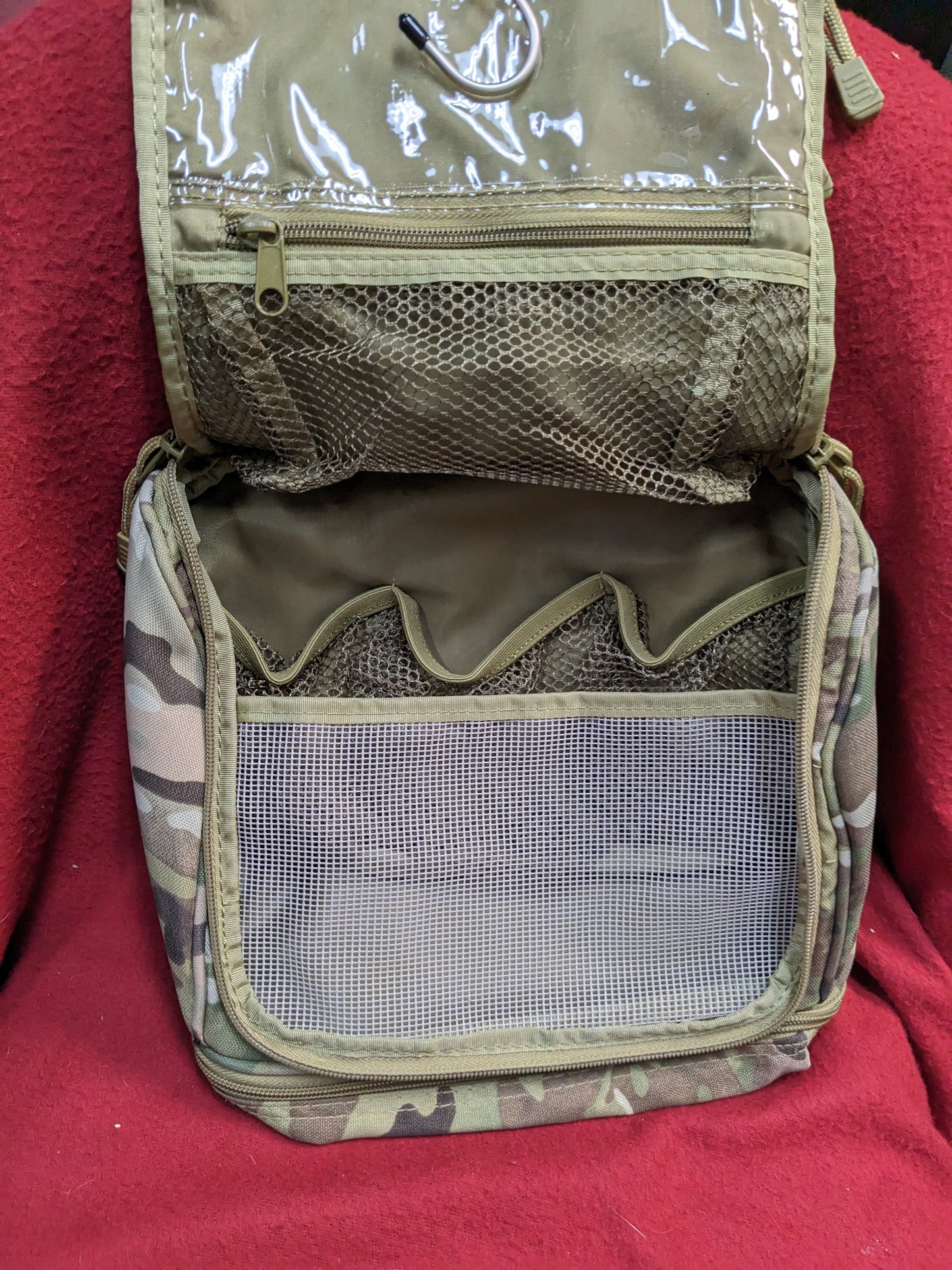 Mercury tactical we pierce stay rogue toiletry kit excellent condition (aa13-enu127)