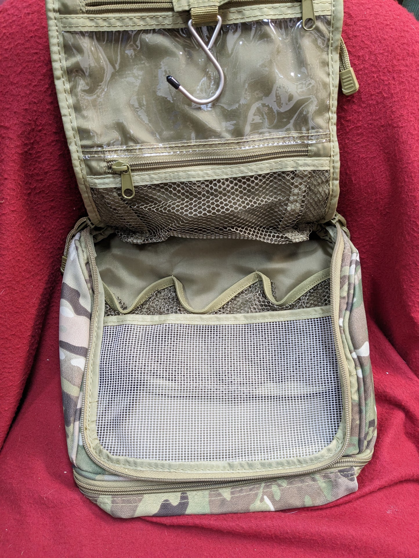 Mercury tactical we pierce stay rogue toiletry kit excellent condition (aa13-enu127)