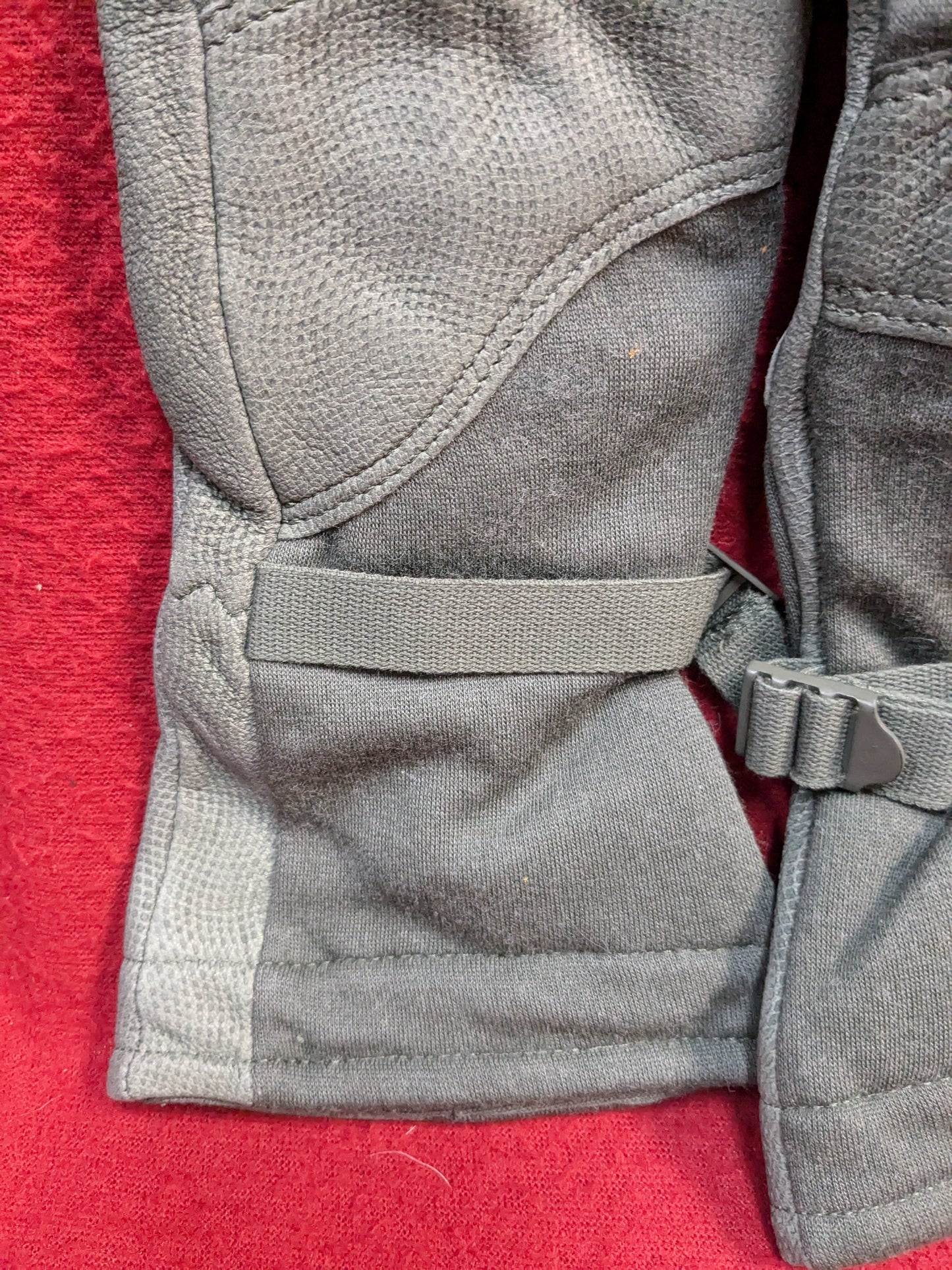NOS US Army CWF GORE-TEX Gloves Small (cb02-enu163)