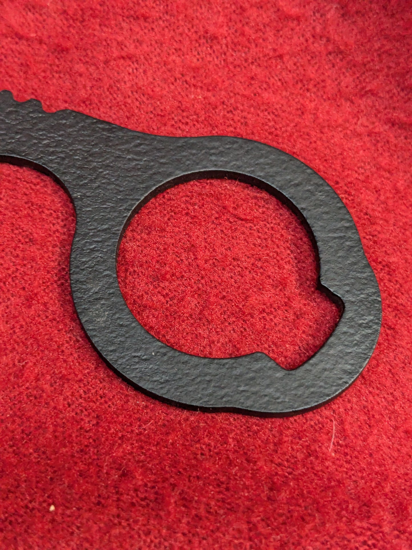 Benchmade Seatbelt Strap Cutter with Pouch (06cc- ca9-enu169)
