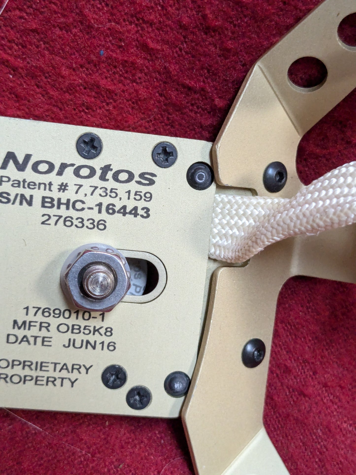 Norotos ENVG Night Vision Helmet Mount Shroud Wire AN/PSQ-20 Good Condition (bar ac04-YLU37)