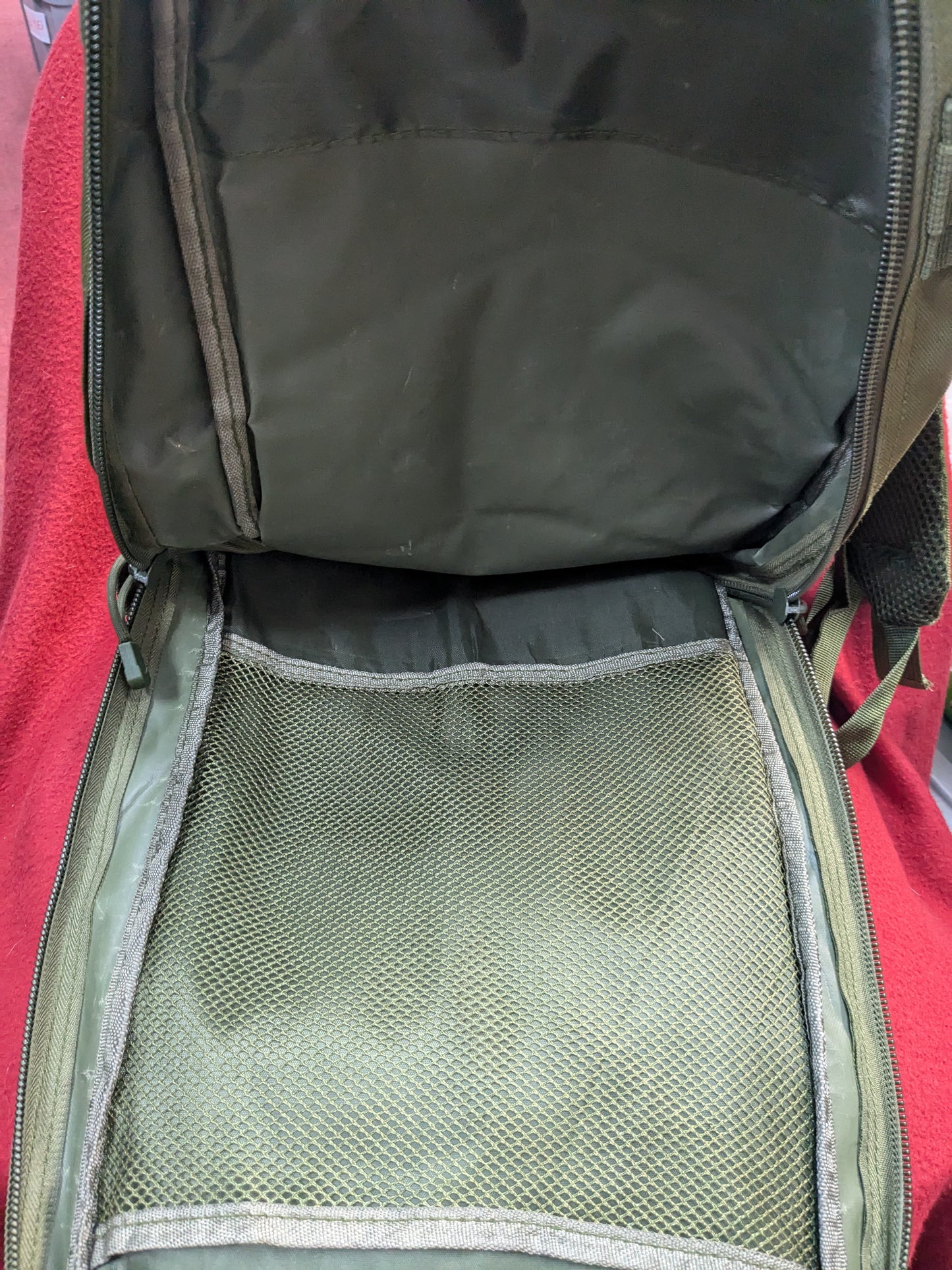 Eyourlife Military Tactical Backpack Hiking Bag Used (BA12-YLU59)