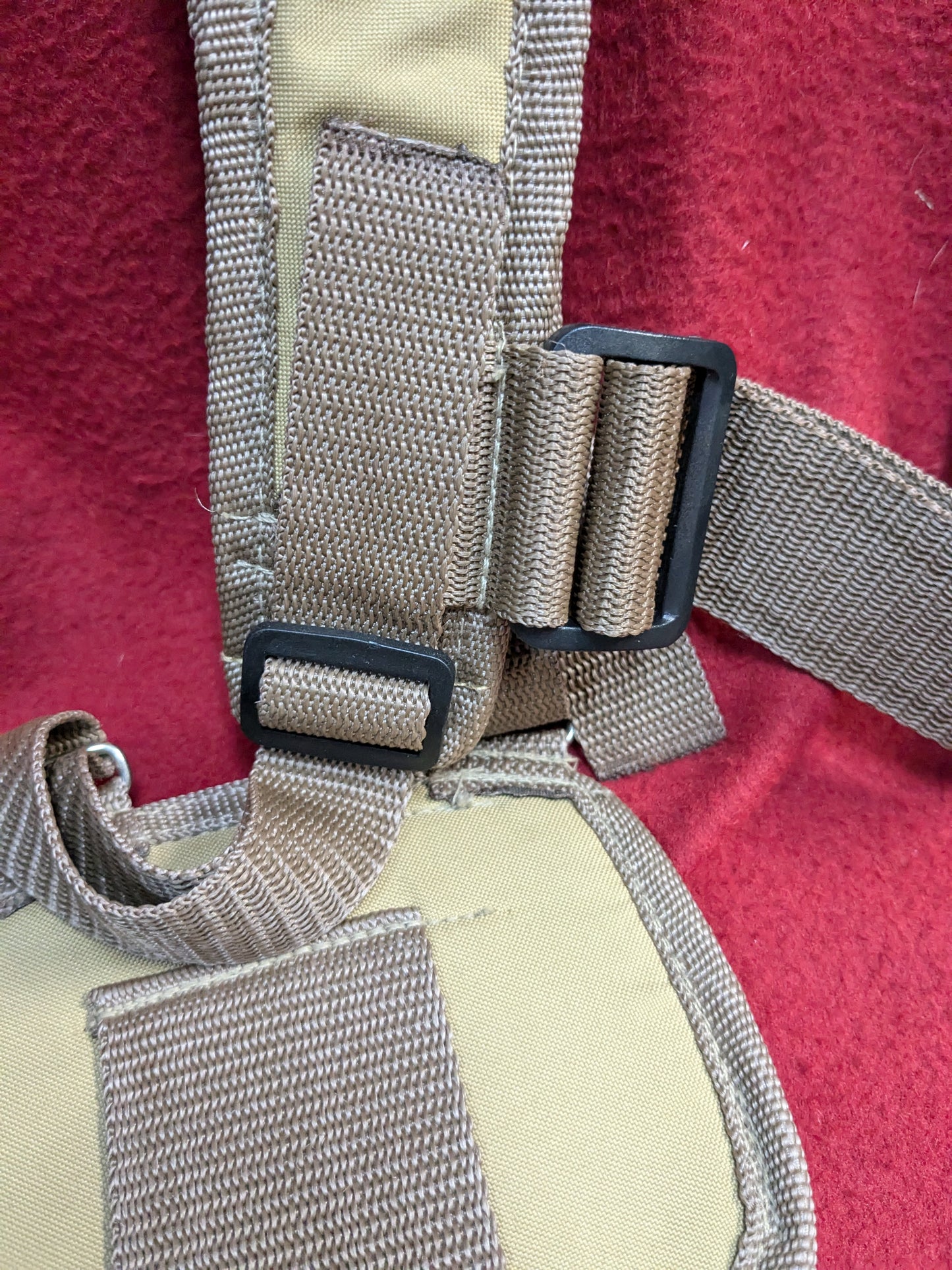 Holster Shoulders Ammo Pouch Tan Used (31cr- ca6-YLU90)