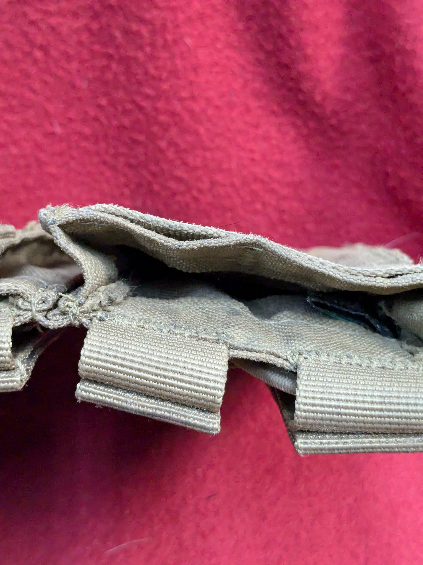 CONDOR TRIPLE STACKER OPEN-TOP M4 MAG POUCH Coyote Used (36cr- ca4-YLU121)