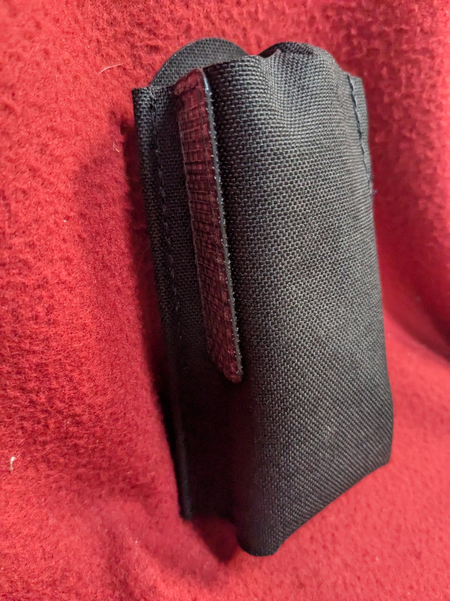 Black Radio Holster Used (36cr- ca4-YLU191)