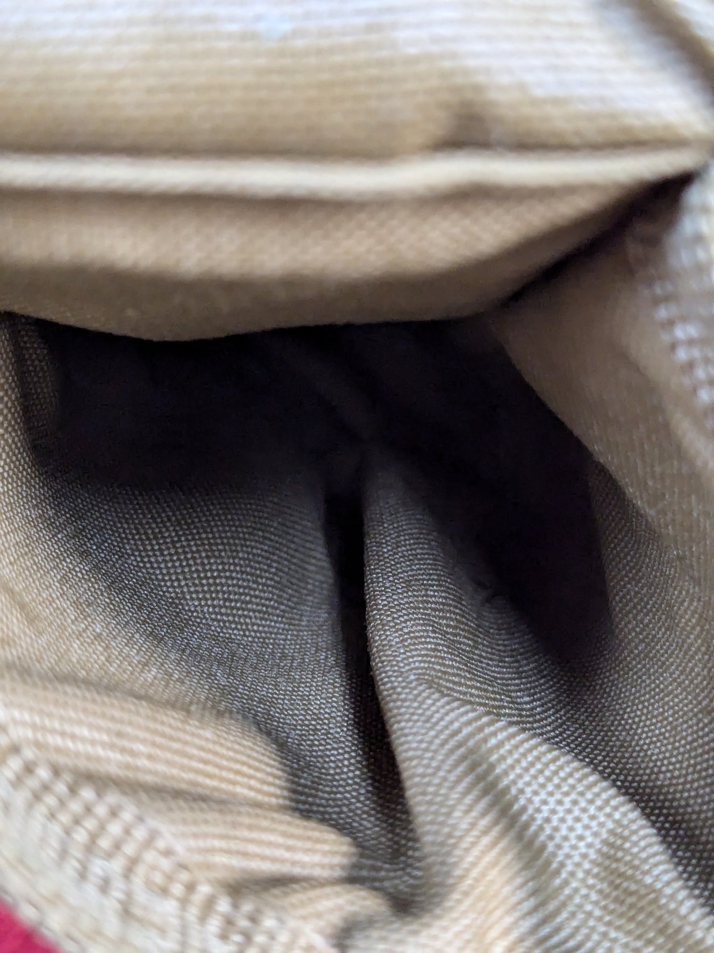 Surefire Coyote Suppressor Pouch DWG Coyote MOLLE Used (36cr- ca4-YLU196)